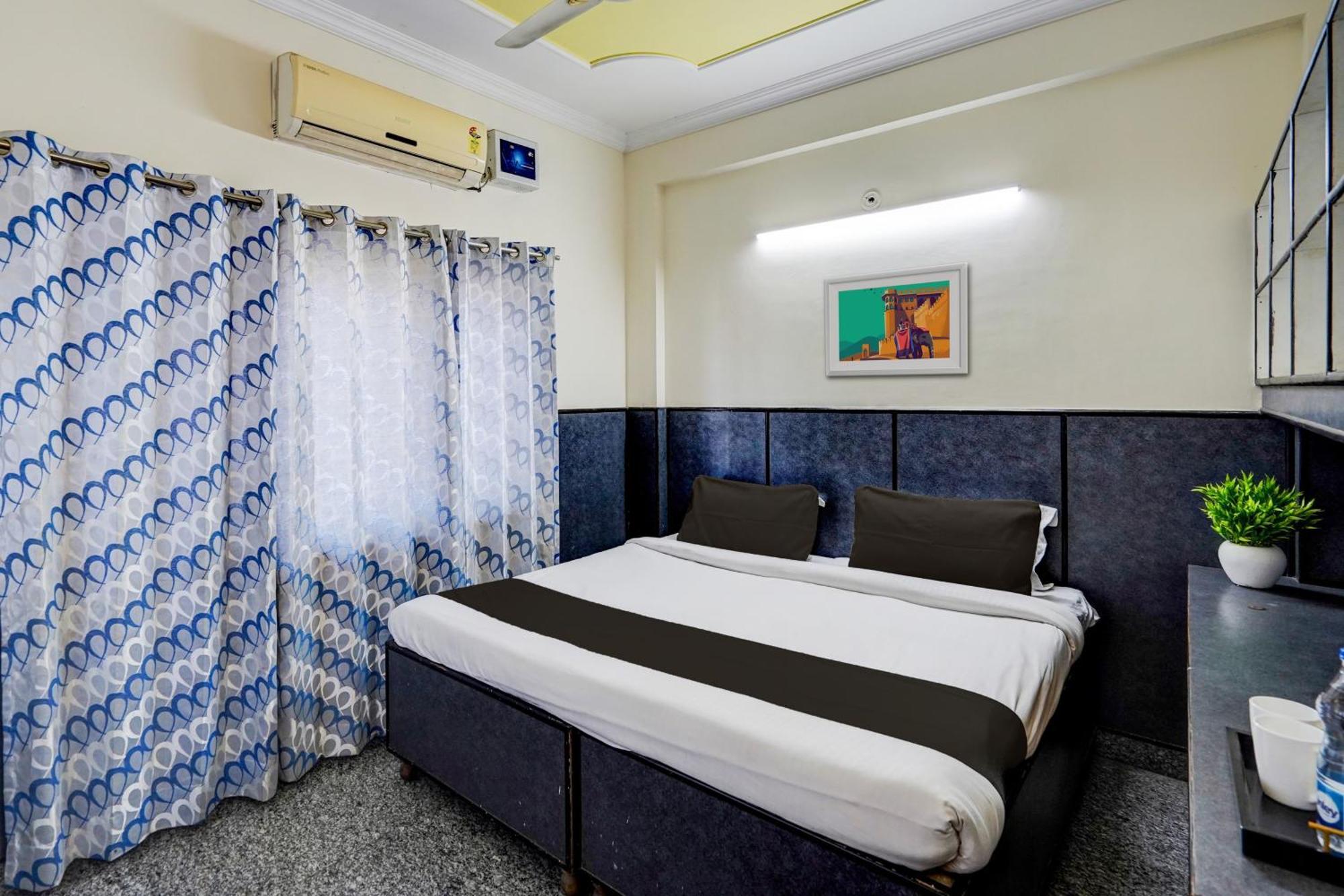 Hotel O Aryan Home Stay Dehradun Esterno foto