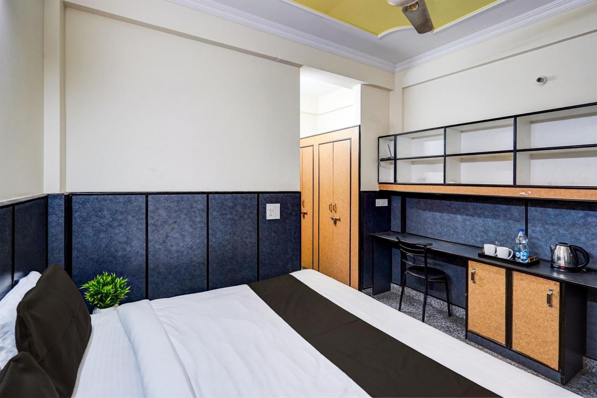 Hotel O Aryan Home Stay Dehradun Esterno foto