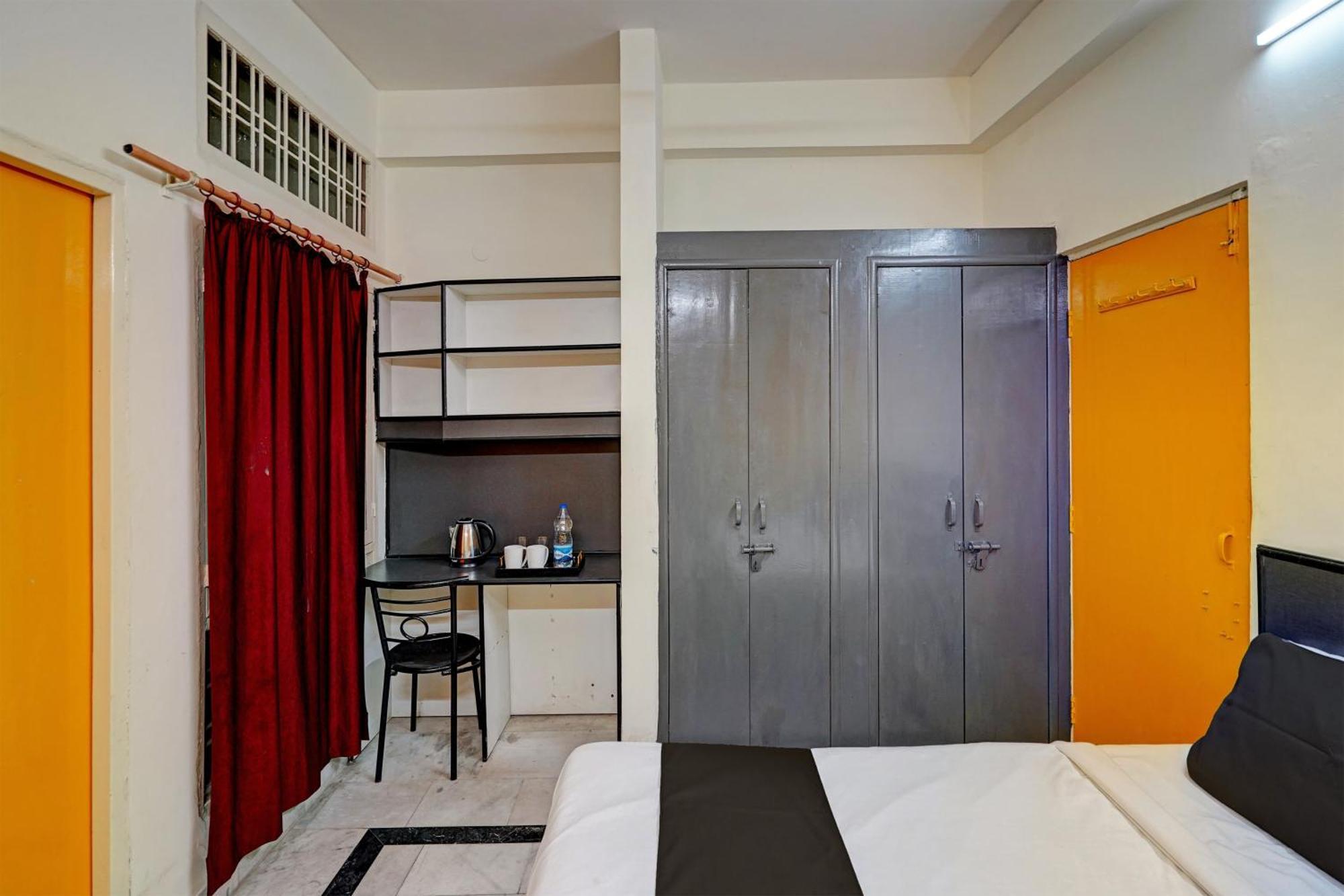 Hotel O Aryan Home Stay Dehradun Esterno foto